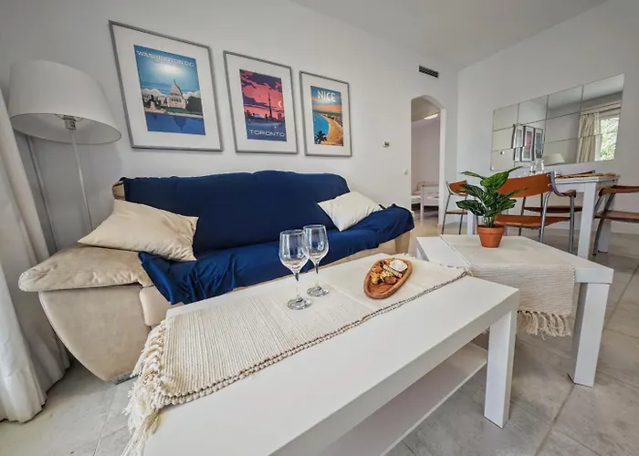 2 Bedroom Near 公寓