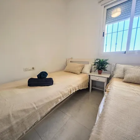 Апартаменты 2 Bedroom Near Дения